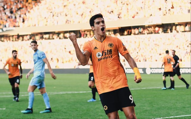  伯恩茅斯黑马成色足客场爆冷击败狼队