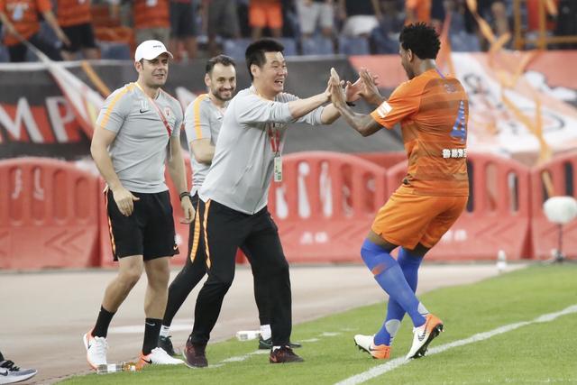  菲尔特防守密不透风零封联赛领头羊